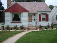 2704 S 45th St., Milwaukee, WI 53219