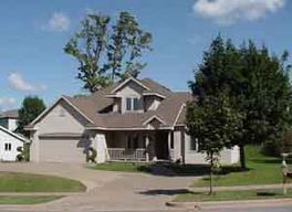 1045 Oak Forest Dr., Onalaska, WI 54650
