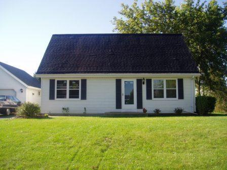 627 Kennedy Dr, Twin Lakes, WI 53181