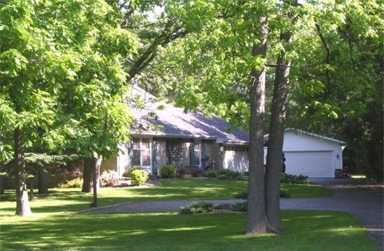 4922 Hickory Ct., Elkhorn, WI 53121