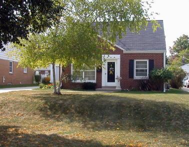 553 N 104th St., Wauwatosa, WI 53226