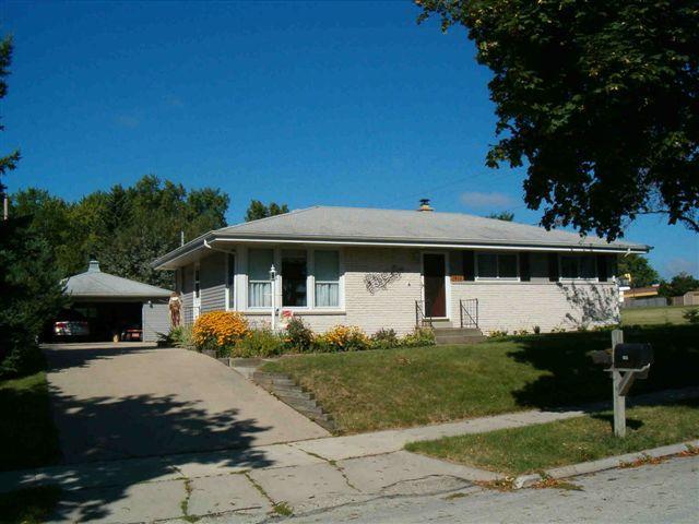 1615 Lakeview Ave., Port Washington, WI 53074