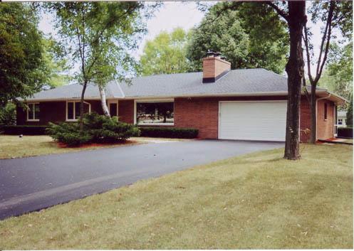 4060 N 163rd St., Brookfield, WI 53005