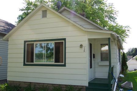 128 S Hartwell Ave., Waukesha, WI 53186