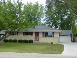 408 W Jefferson St., Oconomowoc, WI 53066