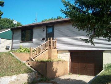 411 N Jefferson St, Whitewater, WI 53190