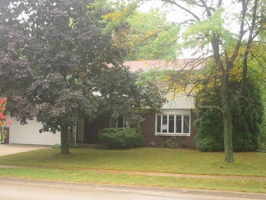 595 Fairview Dr., Hartford, WI 53027