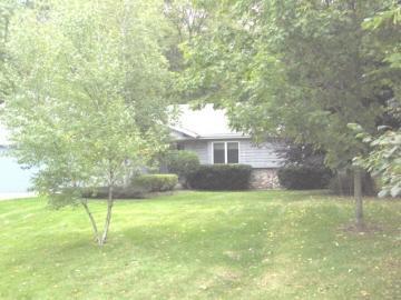 8242 S 20th St., Oak Creek, WI 53154