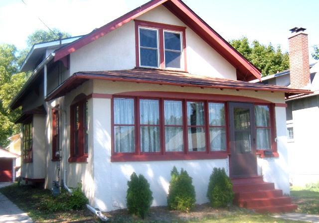 204 S West Ave., Waukesha, WI 53186