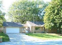 5625 S 113th St, Hales Corners, WI 53130