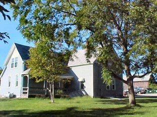 12017 W Mequon Rd, Mequon, WI 53097