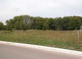 Lt1 E Oak Ridge Ln., Oak Creek, WI 53154