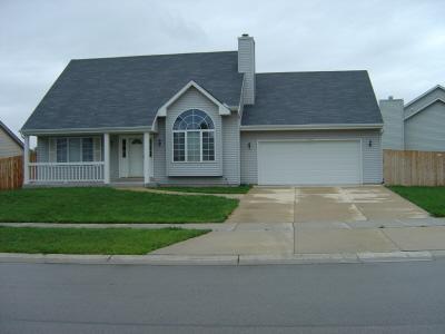 10395 S Donald Dr, Oak Creek, WI 53154