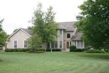 N69W27025 Hickory Chasm Rd, Lisbon, WI 53089