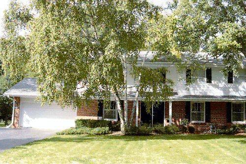 5685 S Meadow Park Dr., Hales Corners, WI 53130