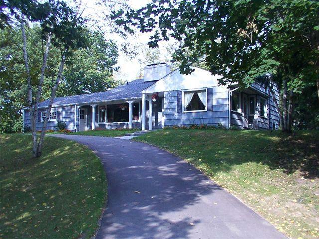 5906 N Valley Rd., Oconomowoc, WI 53066