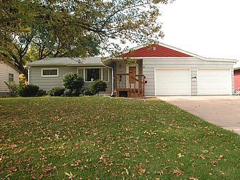 206 S 28th St, La Crosse, WI 54601