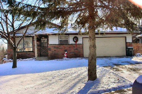 1207 Pear Tree Ct, West Bend, WI 53090