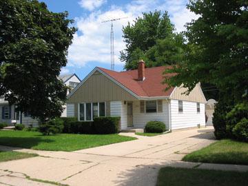 7833 21st Ave, Kenosha, WI 53143