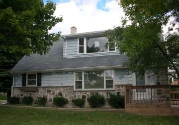 6828 W Dickinson St., Milwaukee, WI 53214