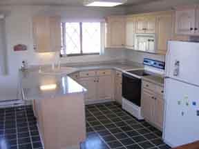 1322 Greenhedge Rd #5, Pewaukee, WI 53072