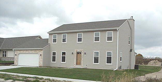 852 W Washington Ave., Hartford, WI 53027