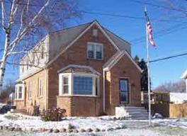 941 N 113th St., Wauwatosa, WI 53226