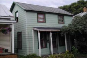 1223 S 4th St., La Crosse, WI 54601