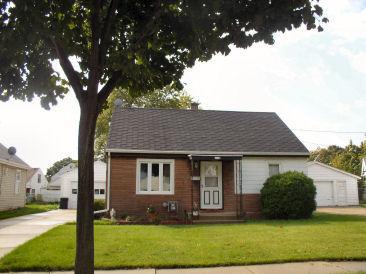 4673 S Montrose Ave., Milwaukee, WI 53219