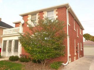 2222 N Lefeber Ave., Wauwatosa, WI 53213