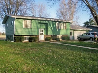 1612 Viking Ave, Holmen, WI 54636