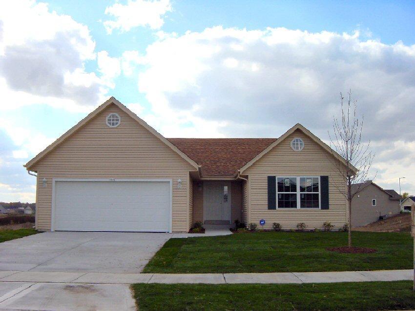 1071 Huron Way, Hartford, WI 53027