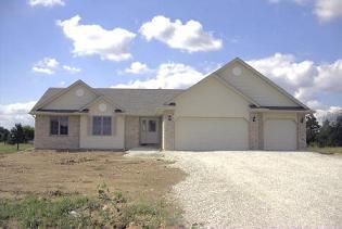 W4691 Ridgeview Rd., Lafayette, WI 53121