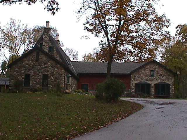 S91W37861 Antique Ln., Eagle, WI 53119