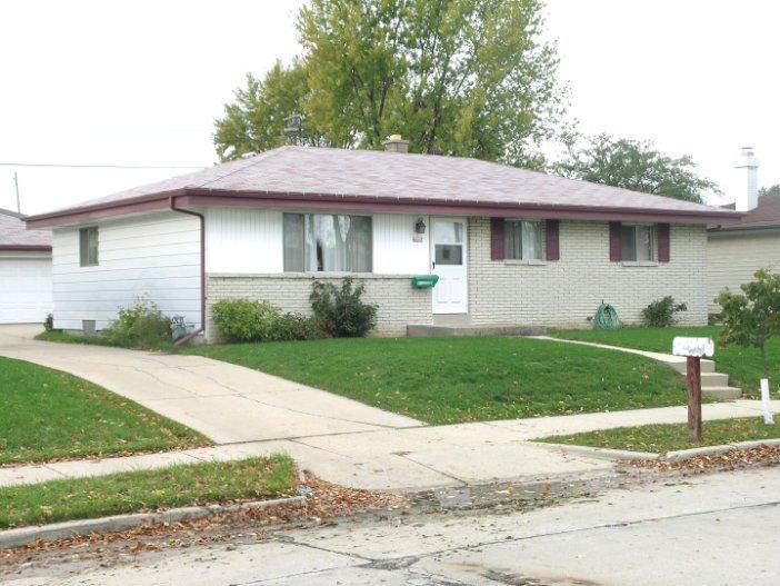 6649 S 20th St., Oak Creek, WI 53154