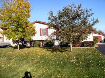 1419 Ramona Dr., Mount Pleasant, WI 53406
