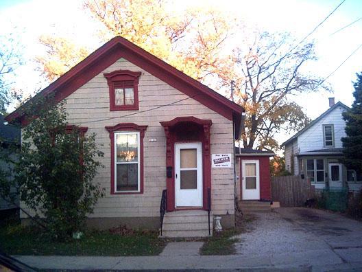 1127 Irving Pl., Racine, WI 53403
