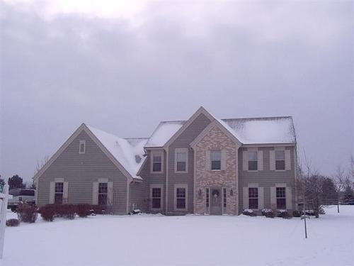 N27W26285 Crestview Dr., Pewaukee, WI 53072