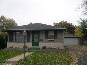 1689 Echo Ln., Racine, WI 53406