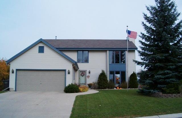 1281 E River Park, Mukwonago, WI 53149
