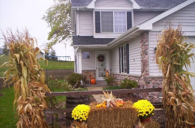 1139 Ellys Way, Slinger, WI 53086