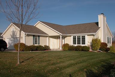 9208 S 44th St., Franklin, WI 53132