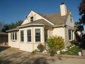 429 N 97th St., Wauwatosa, WI 53226