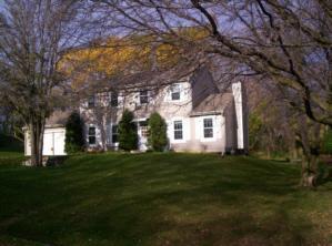 18430 W Hillcrest Dr., New Berlin, WI 53146