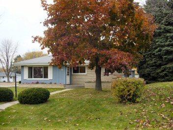 8025 N Grandview Dr, Brown Deer, WI 53223