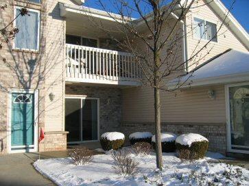 600 Westfield Way #4, Pewaukee, WI 53072