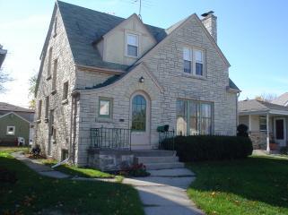 1623 Monroe Ave., South Milwaukee, WI 53172