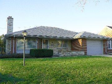 10456 W Woodward Ave., Wauwatosa, WI 53222