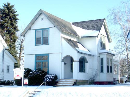 1537 S 11th St., Sheboygan, WI 53081