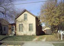 2307 Greenbay St., La Crosse, WI 54601